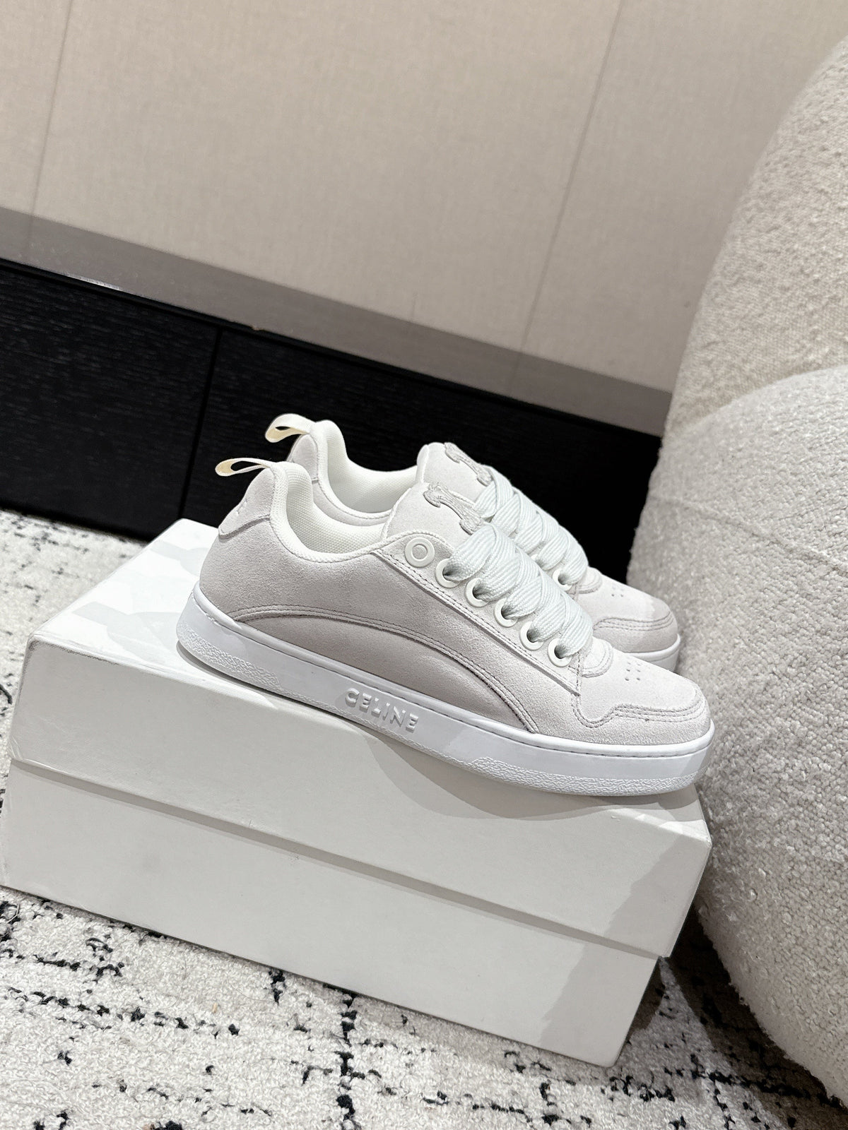 CELINE 25C Huntington Low Top Sneaker White Suede 232344